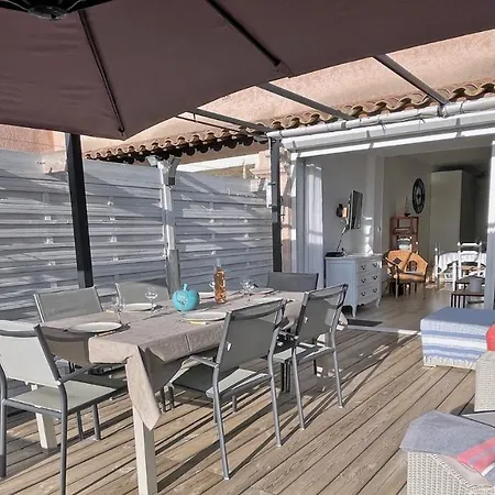 Vakantiehuis Mazet Saquedes 11 *