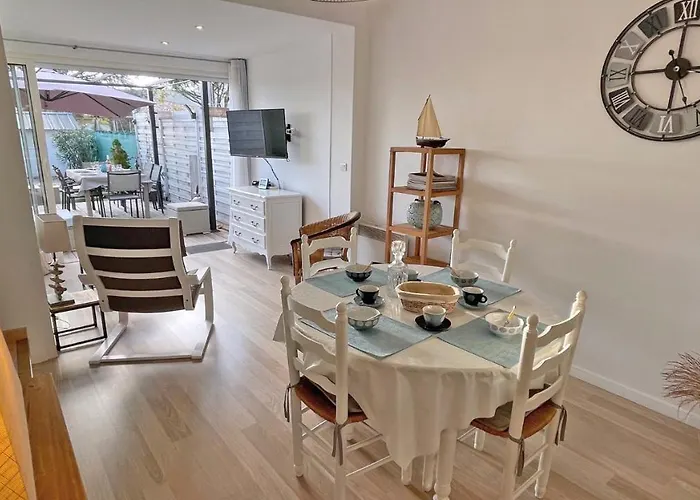 Mazet Saquedes 11 * Sainte-Maxime